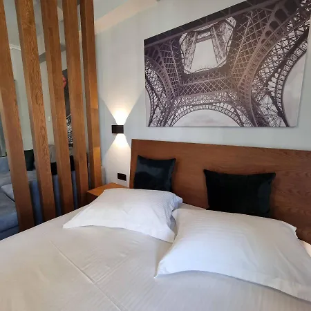 アパート Red Tsimiski 60 テッサロニキ