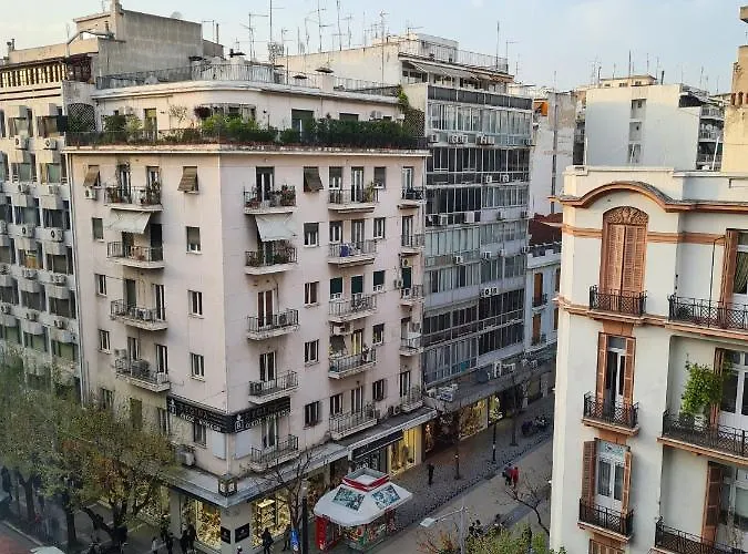 Red Tsimiski 60 Apartment Thessaloniki