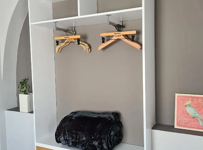 Red Tsimiski 60 Thessaloniki