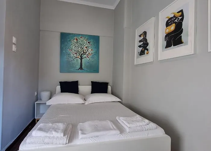 Red Tsimiski 60 Thessaloniki