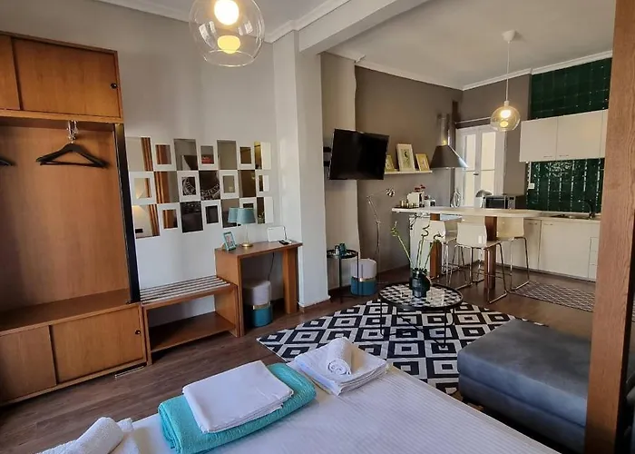 Red Tsimiski 60 Thessaloniki