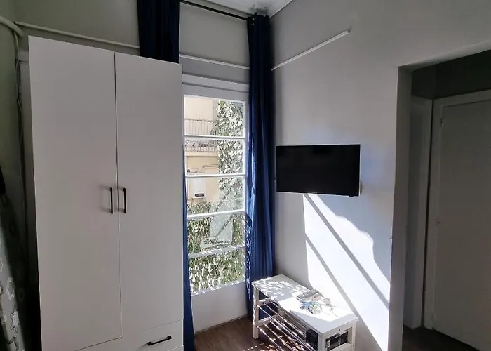 Apartment Red Tsimiski 60 *