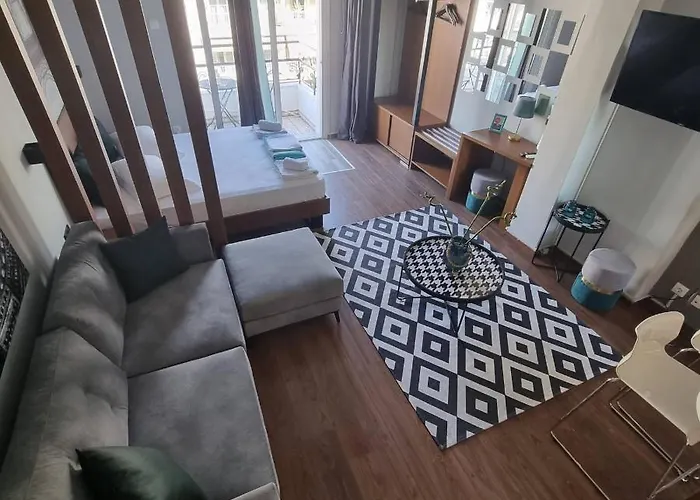 Red Tsimiski 60 Apartment Thessaloniki