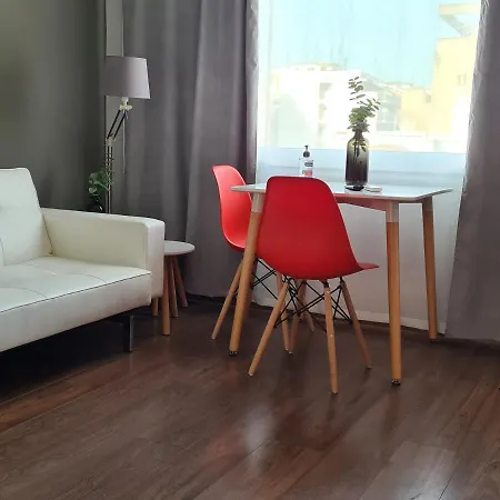 Red Tsimiski 60