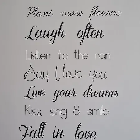 Red Tsimiski 60 * Θεσσαλονίκη