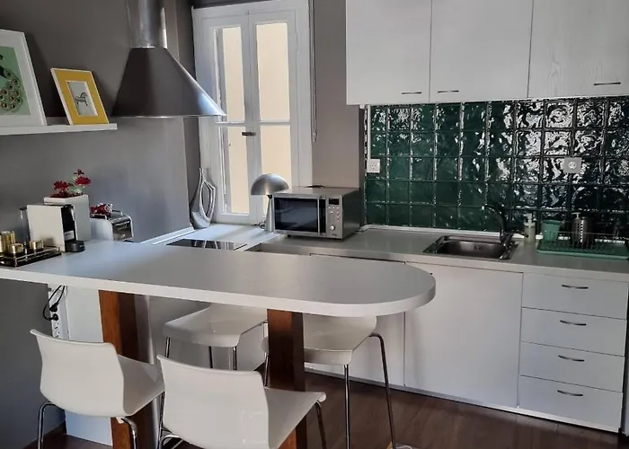 Apartman Red Tsimiski 60 *