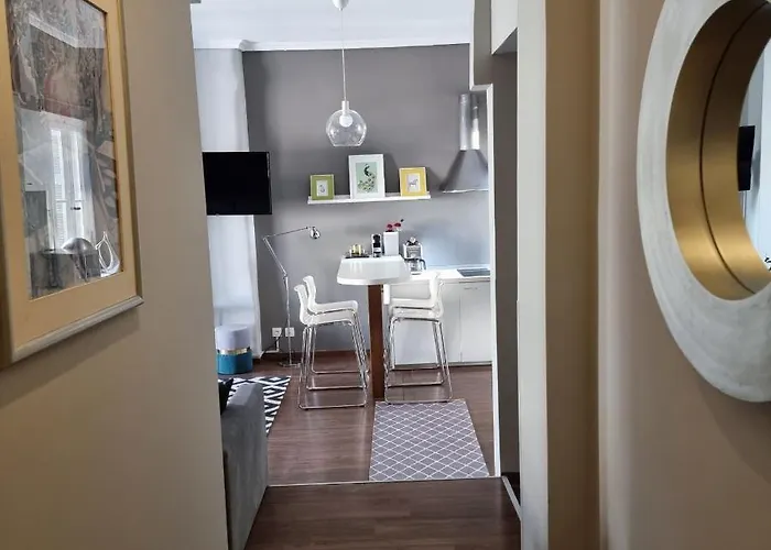 Apartman Red Tsimiski 60 *